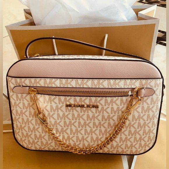 Amazing Michael Kors Crossbody Canvas/ Pink NWT purse bag